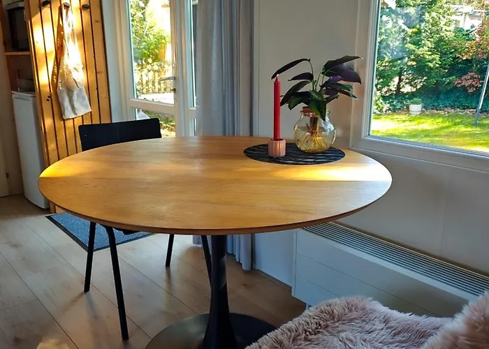 Chalet The Red Shutter *