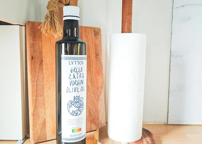 The Red Shutter Hattemerbroek